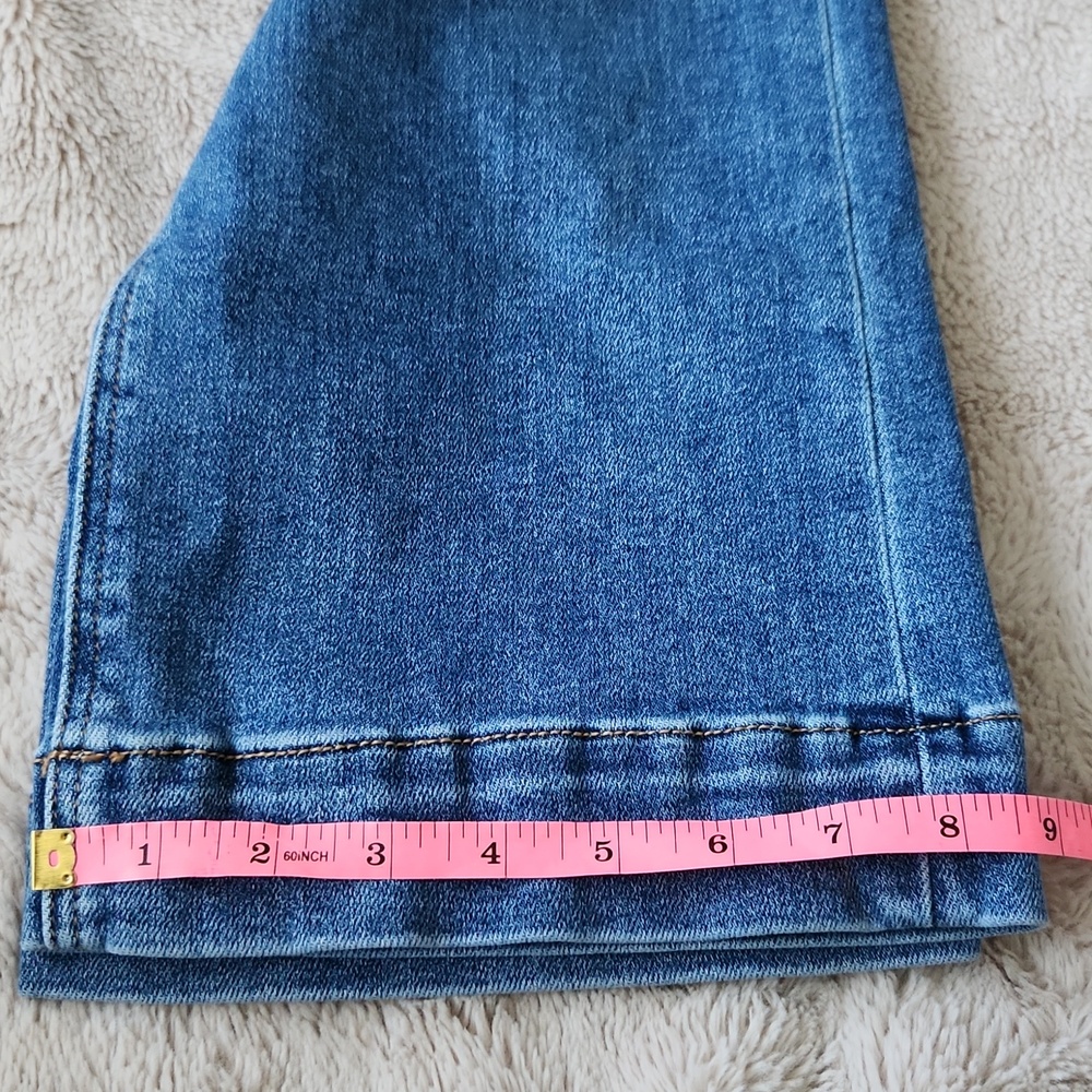 Risen Jeans Wide Leg High Waist Stretchy Medium Wash Blue Model Off-Duty - Picture 9 of 9